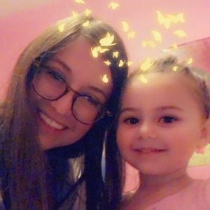 Meet your Posher, Emily